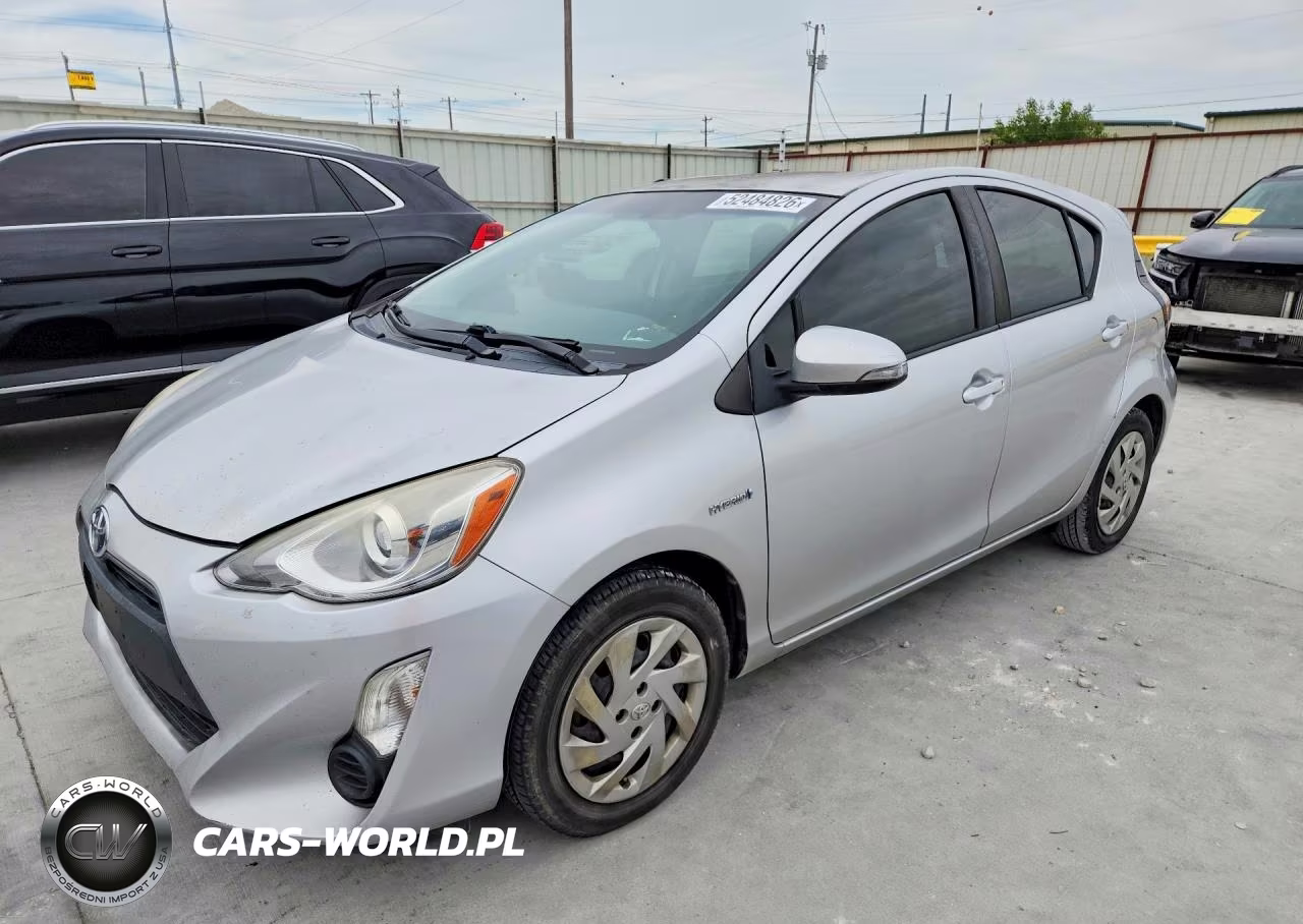 2015 Toyota Prius C One