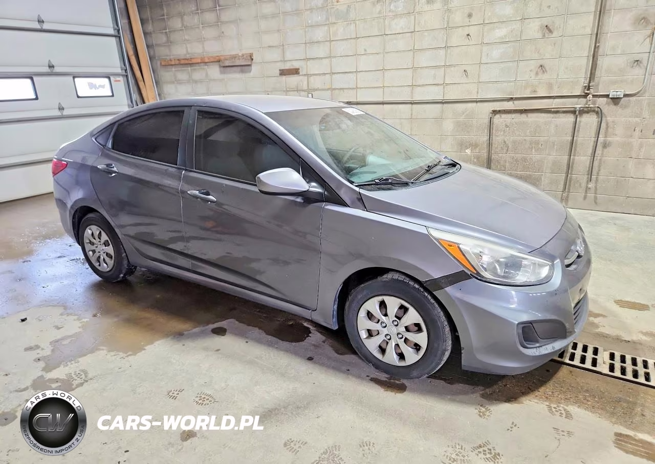 2016 Hyundai Accent Sedan VIN:KMHCT4AE5GU075233 - 4