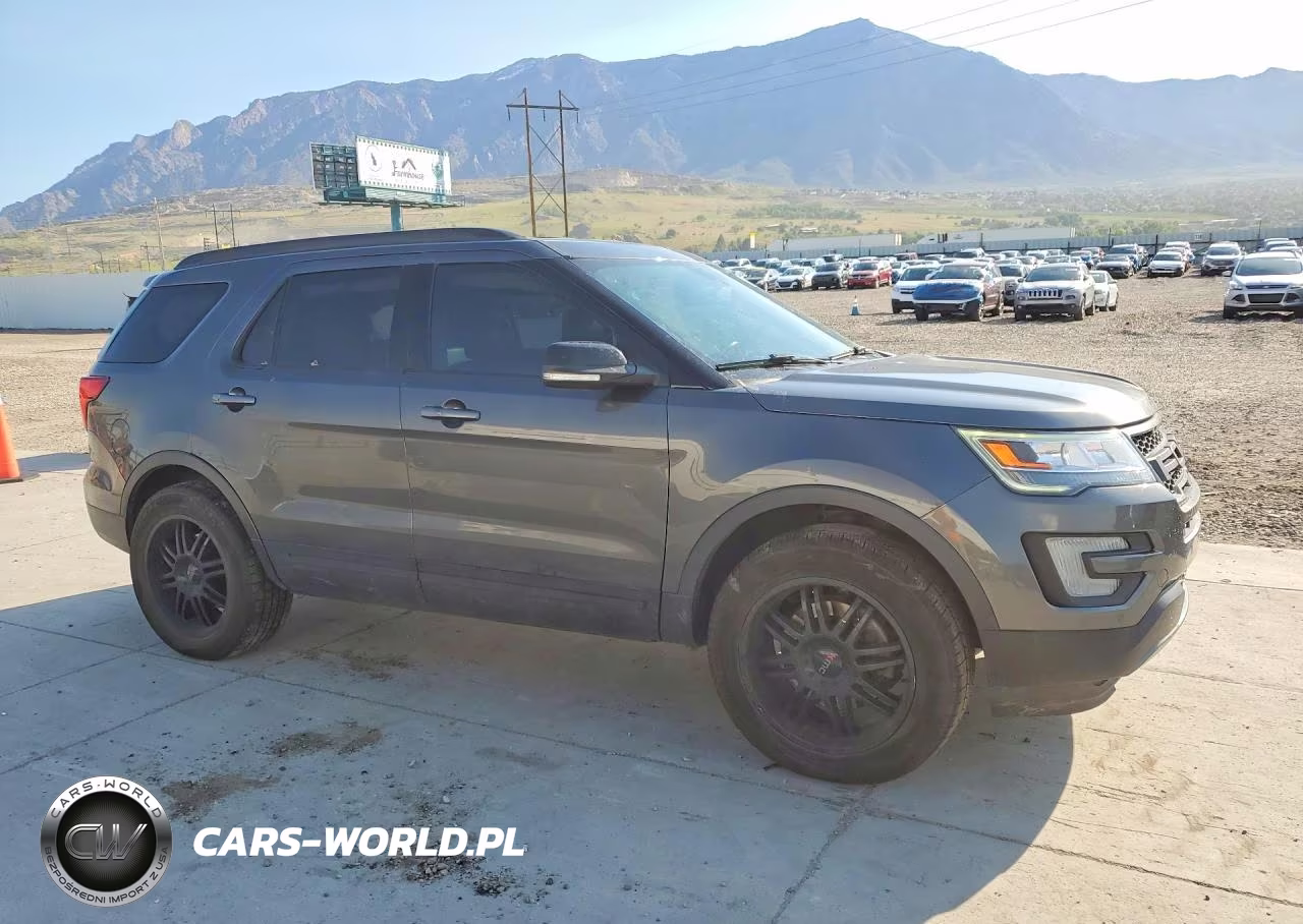 2016 Ford Explorer Xlt VIN:1FM5K8D85GGD13623 - 4