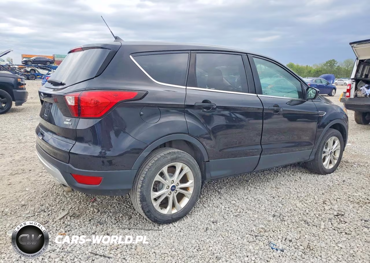 2019 Ford Escape Se VIN:1FMCU9G93KUB66594 - 3