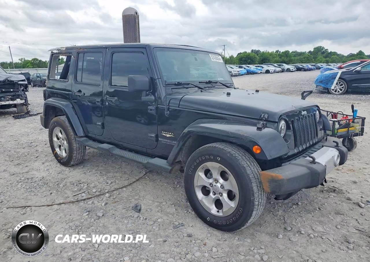 2014 Jeep Wrangler Unlimited Sahara VIN:1C4BJWEG1EL109913 - 4