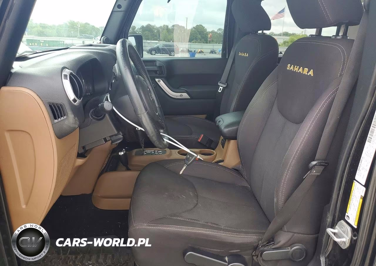 2014 Jeep Wrangler Unlimited Sahara VIN:1C4BJWEG1EL109913 - 7