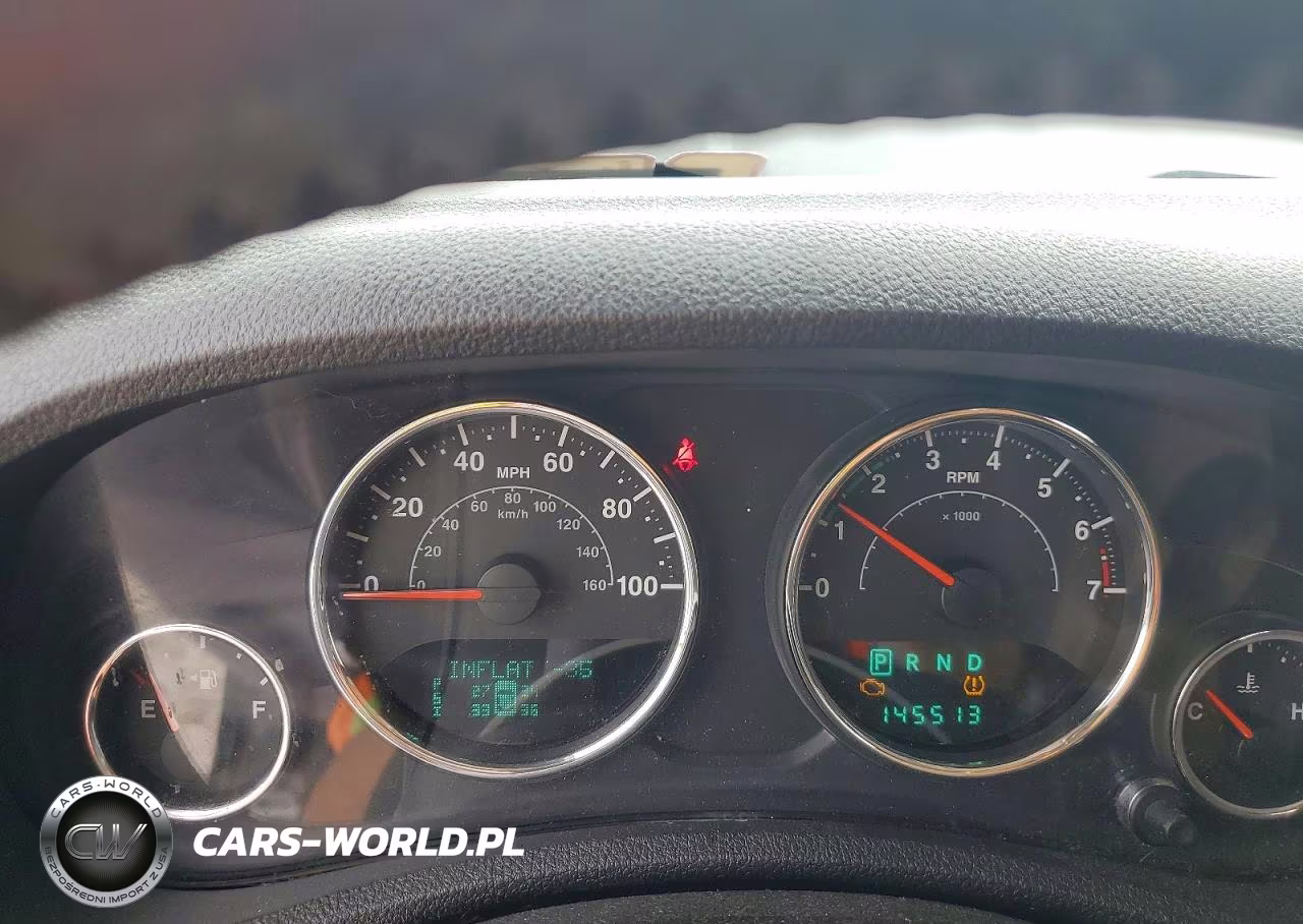 2014 Jeep Wrangler Unlimited Sahara VIN:1C4BJWEG1EL109913 - 9