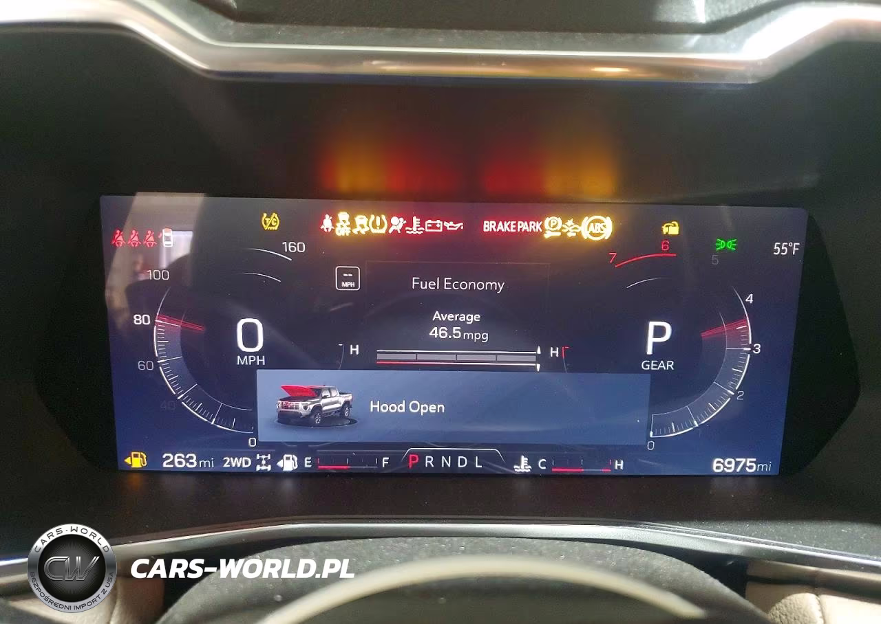 2025 GMC Canyon Denali VIN:1GTP2FEK5S1243368 - 9
