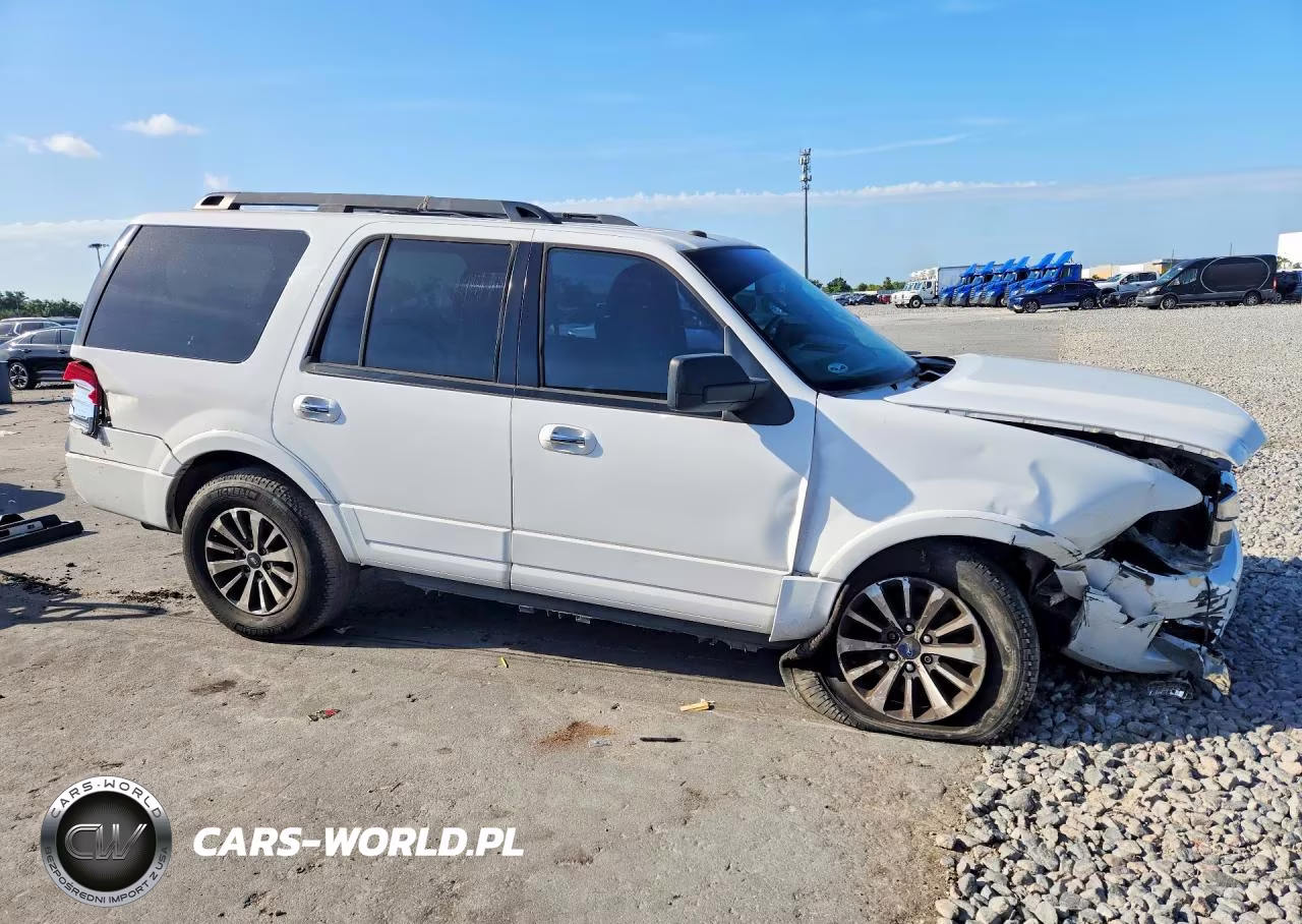 2017 Ford Expedition Xlt VIN:1FMJU1HT6HEA11723 - 4