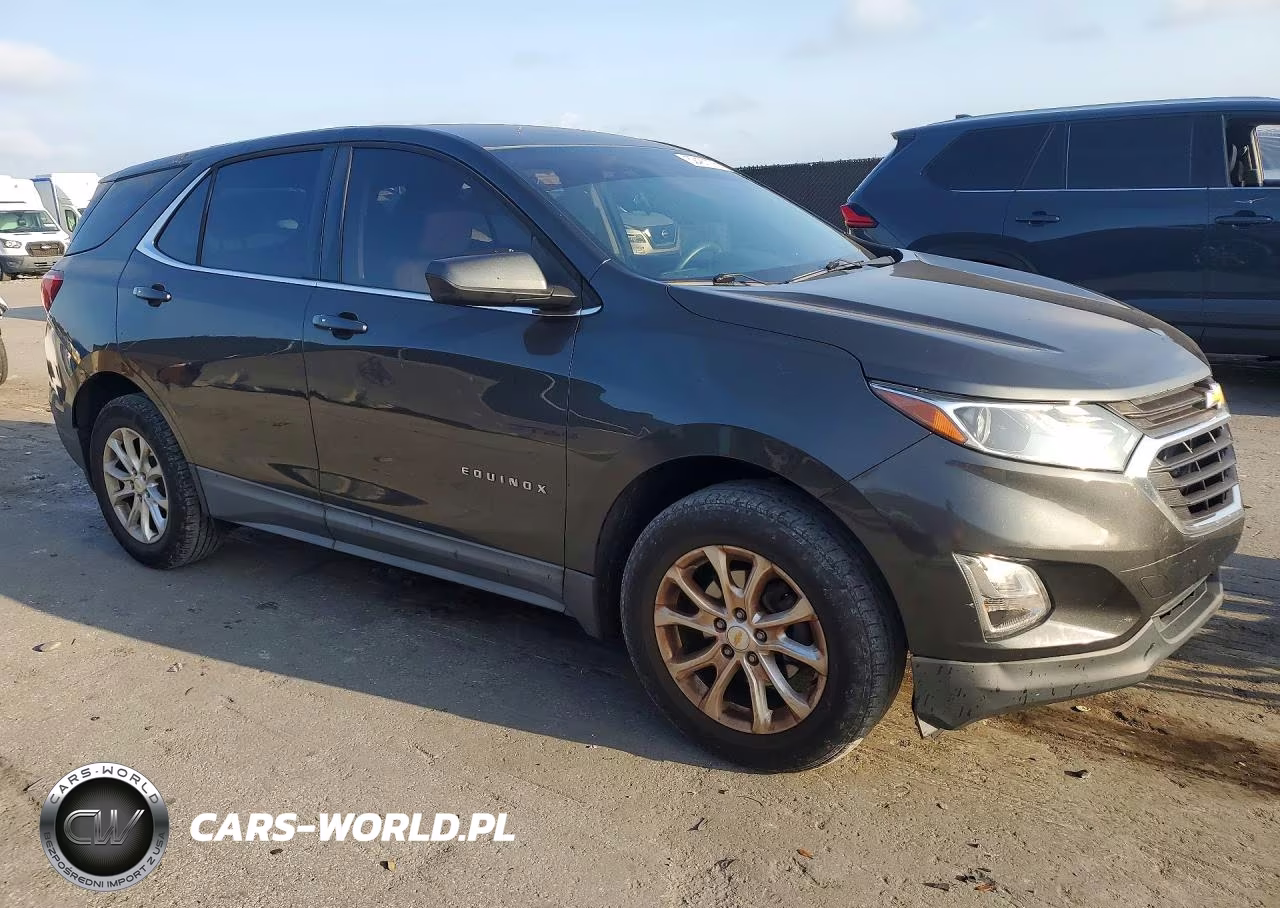 2018 Chevrolet Equinox Lt VIN:2GNAXSEV0J6209447 - 4
