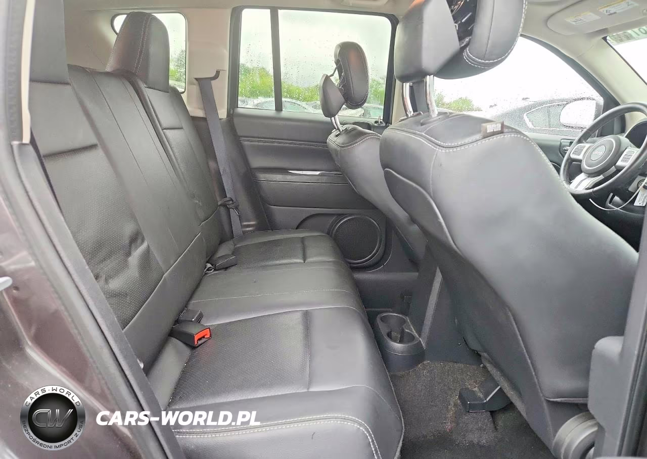 2015 Jeep Compass Latitude VIN:1C4NJDEB6FD202847 - 10