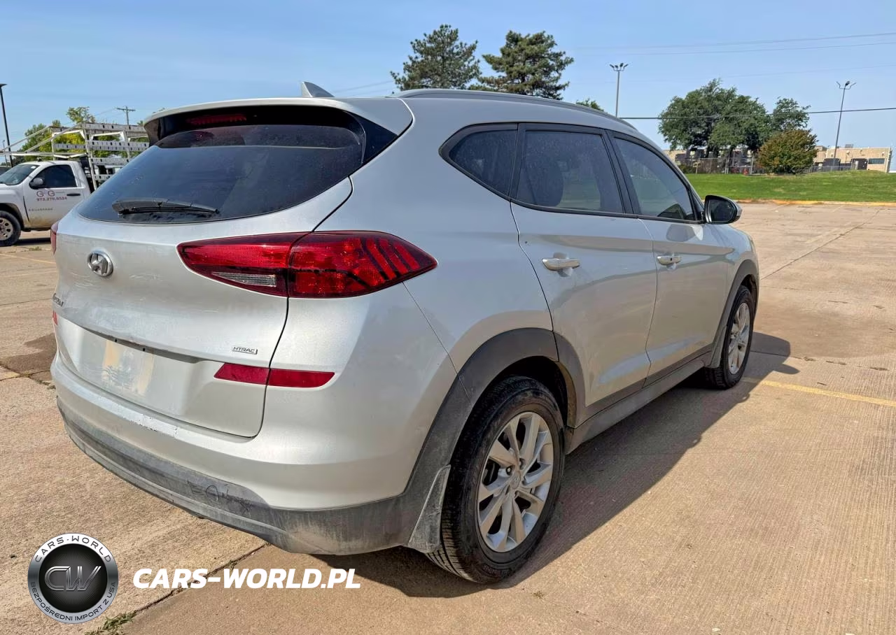 2019 Hyundai Tucson Value VIN:KM8J3CA47KU899073 - 4