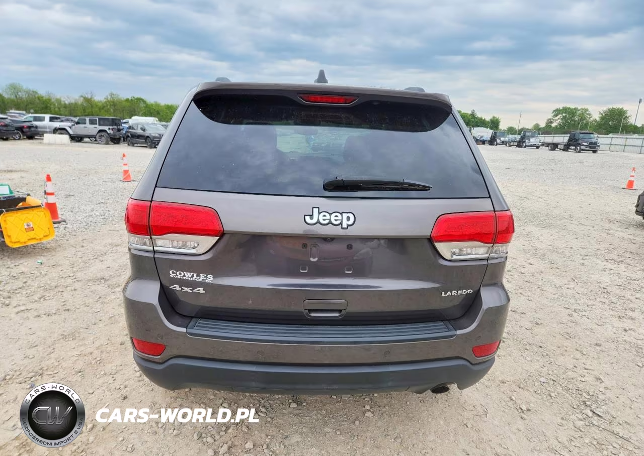 2017 Jeep Grand Cherokee Laredo VIN:1C4RJFAG6HC826056 - 6