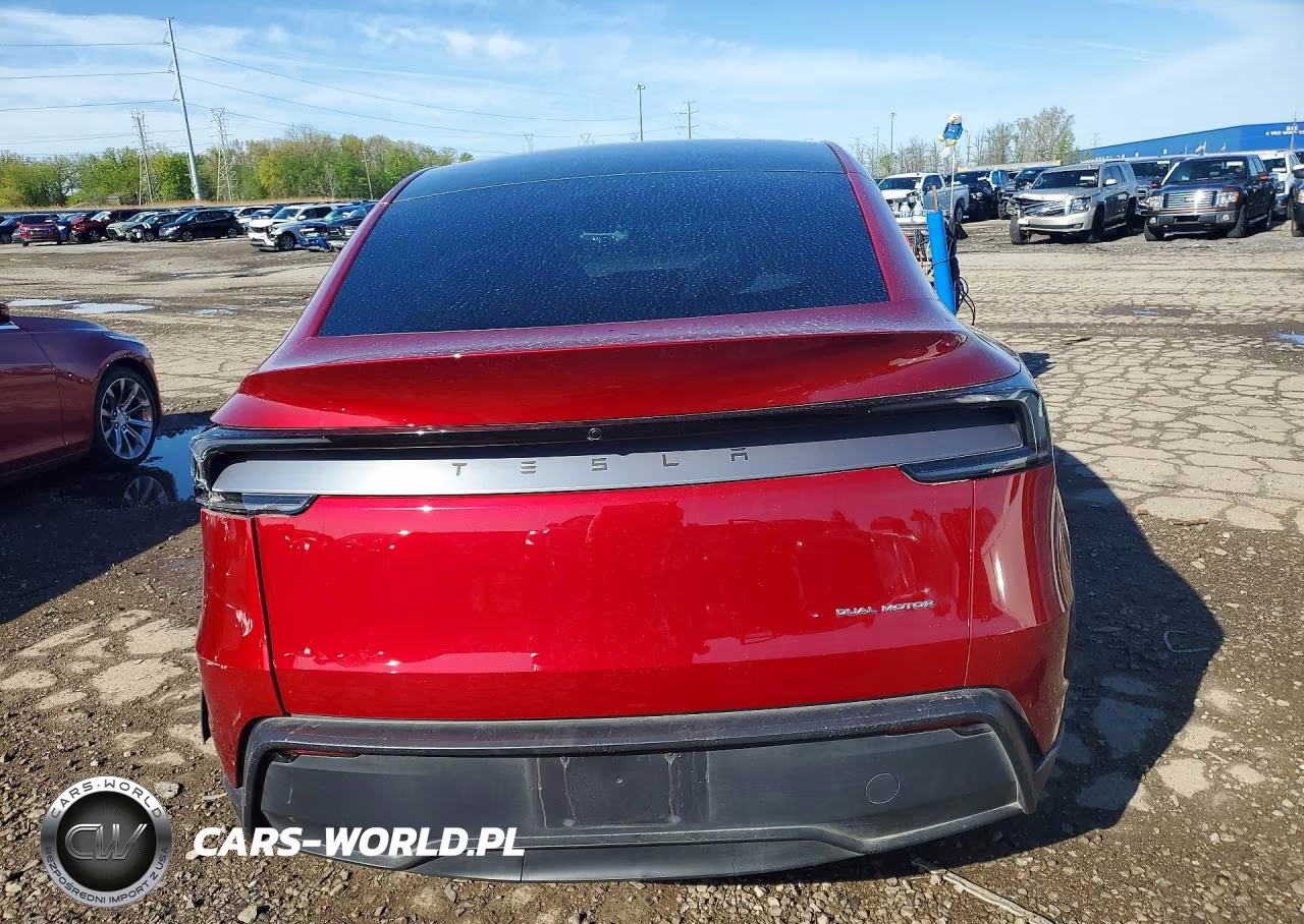 2026 Tesla Model Y VIN:7SAYGDEE9TF403610 - 6