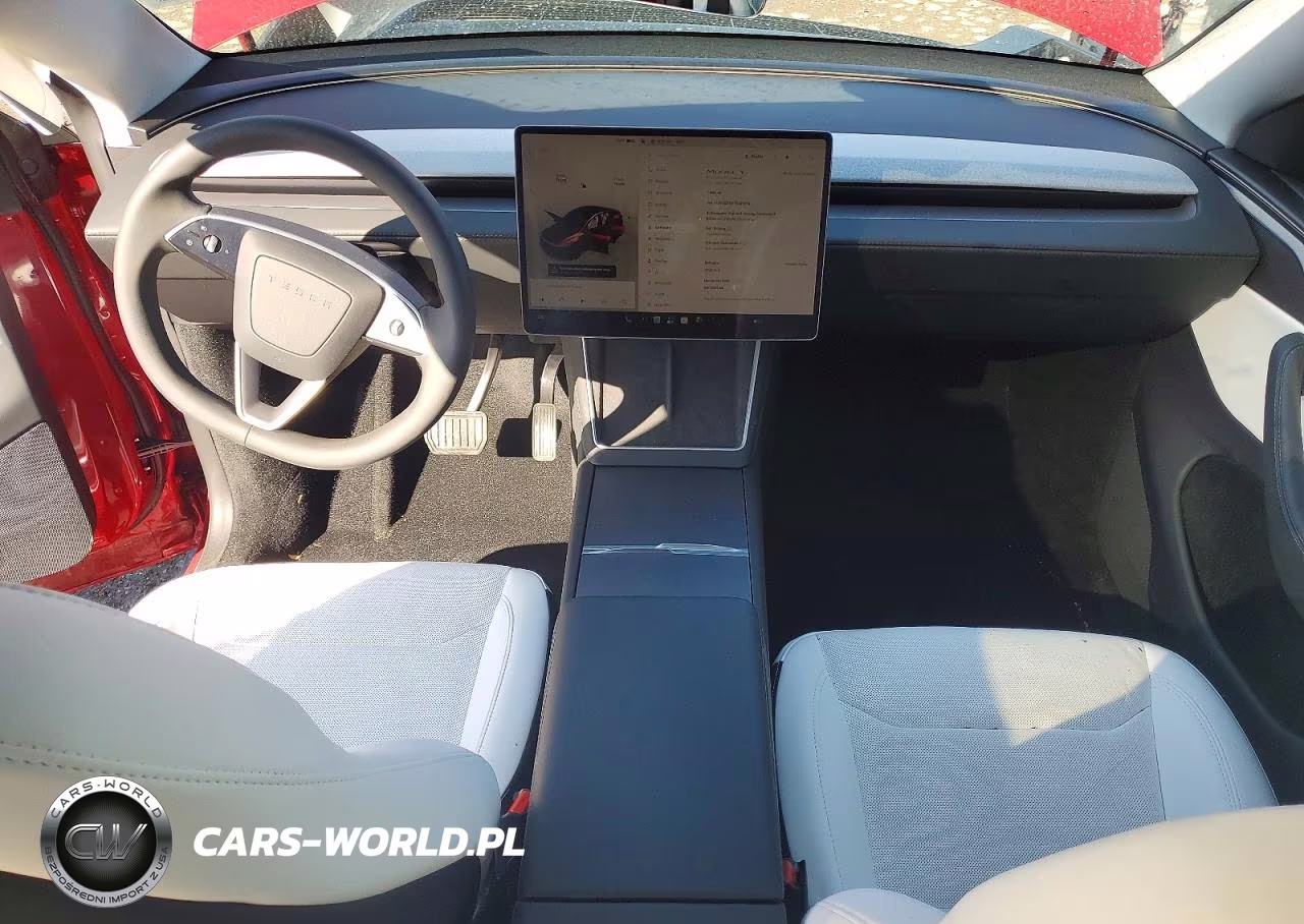 2026 Tesla Model Y VIN:7SAYGDEE9TF403610 - 8