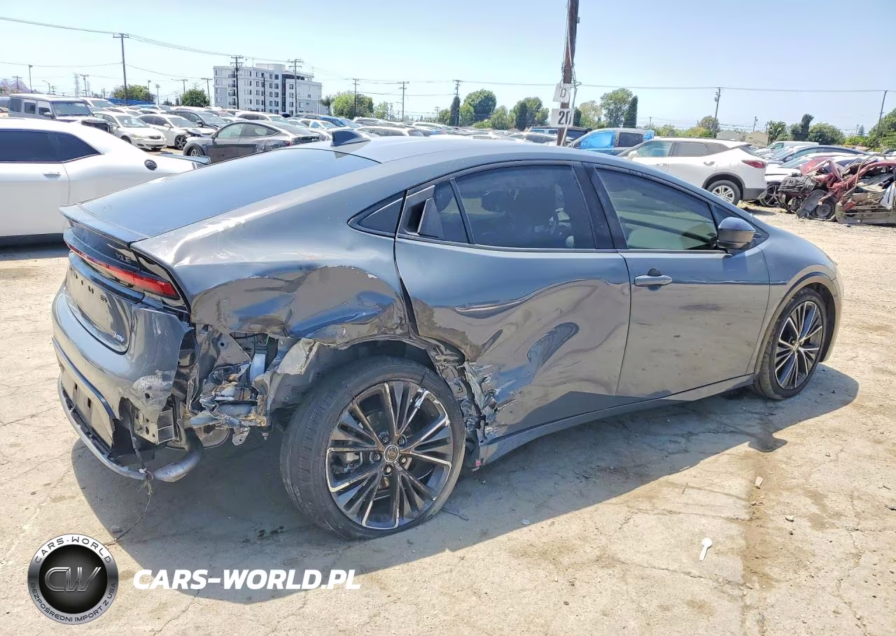 2023 Toyota Prius Xle VIN:JTDACAAU6P3005750 - 3