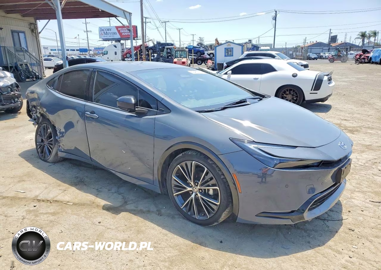 2023 Toyota Prius Xle VIN:JTDACAAU6P3005750 - 4