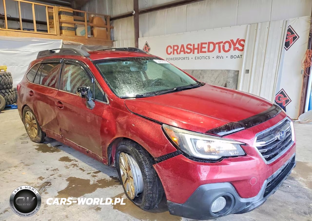 2018 Subaru Outback 2.5I Premium VIN:4S4BSAFC1J3376583 - 4
