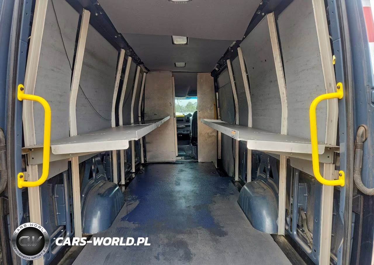 2019 Mercedes Benz Sprinter 2500 Delivery Van VIN:WD4PF1CD0KP137053 - 10