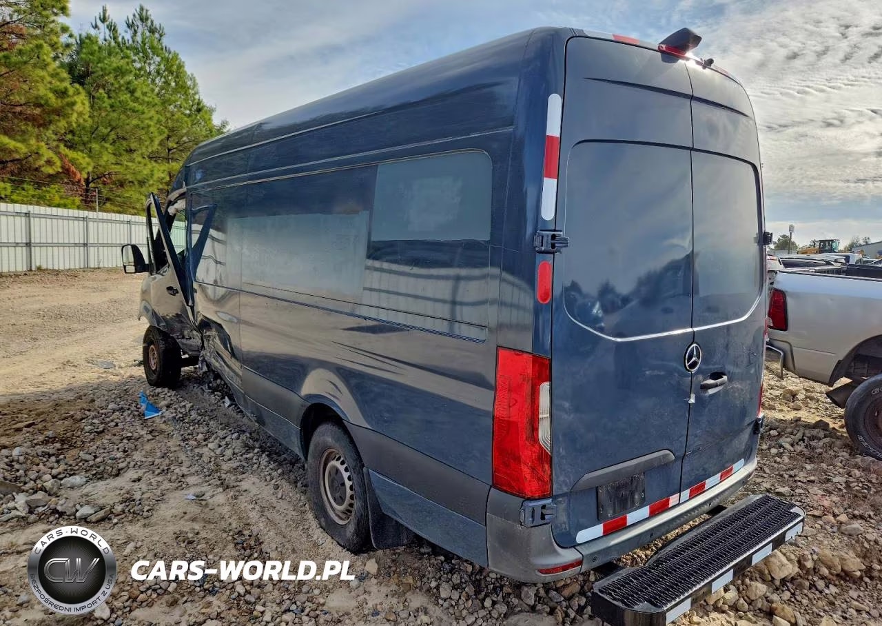 2019 Mercedes Benz Sprinter 2500 Delivery Van VIN:WD4PF1CD0KP137053 - 2