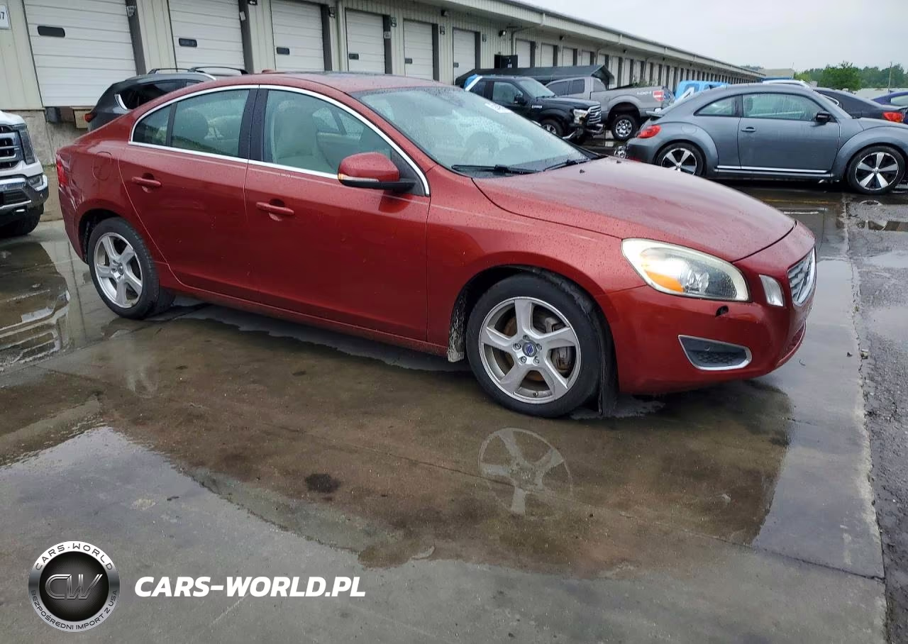 2013 Volvo S60 T5 VIN:YV1612FS8D2202584 - 4