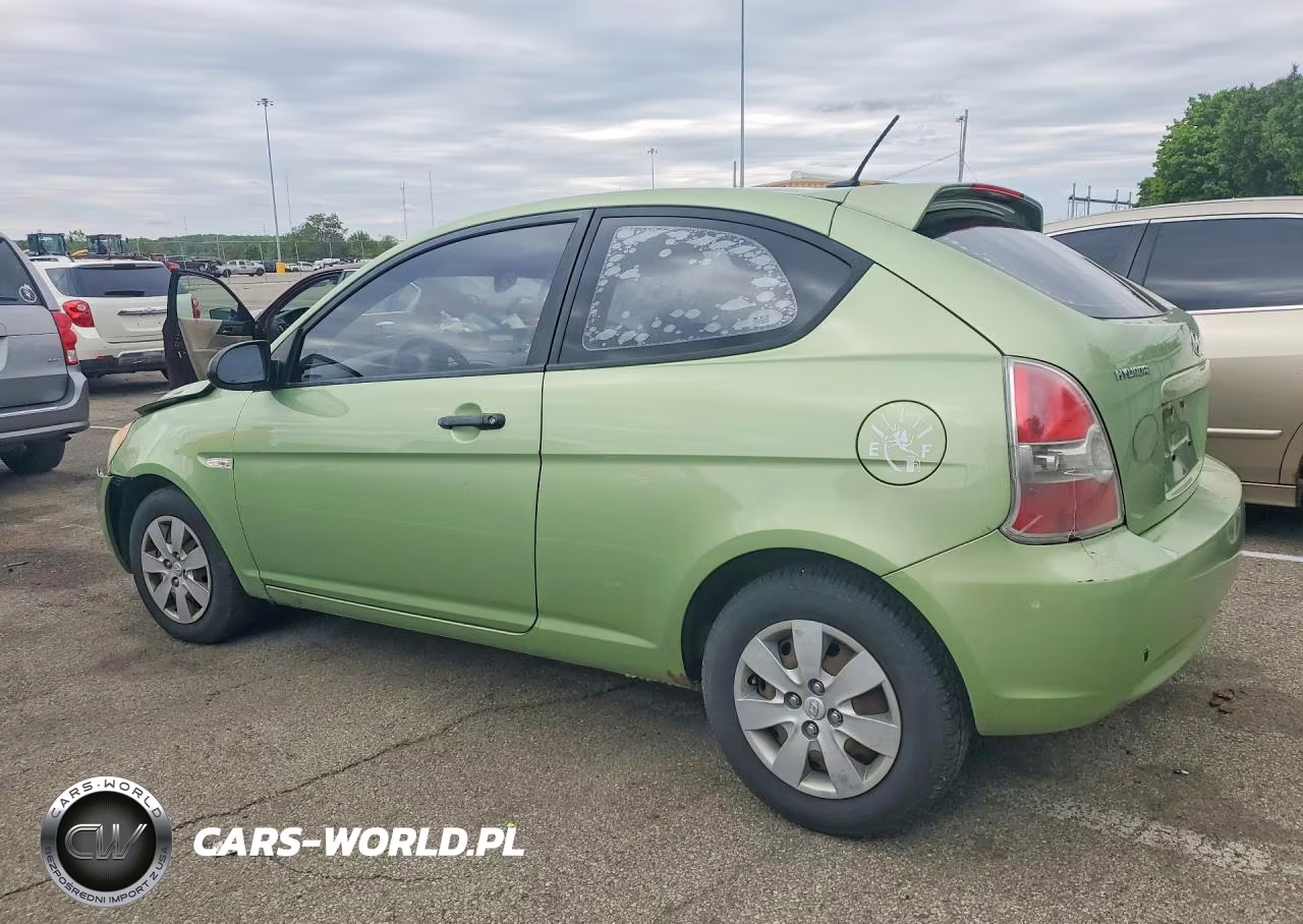 2009 Hyundai Accent Gs VIN:KMHCM36C69U129642 - 2