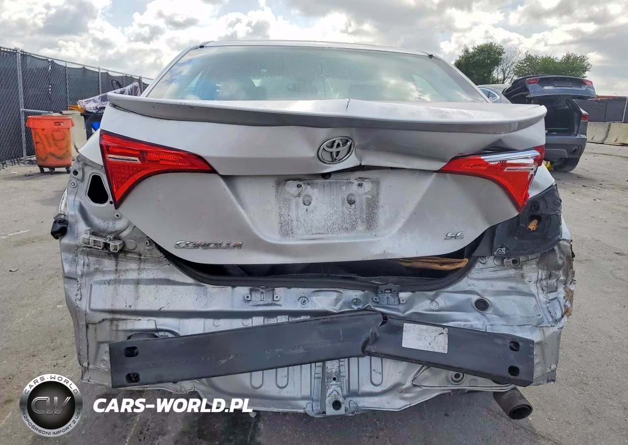 2017 Toyota Corolla Se VIN:5YFBURHE5HP664328 - 6