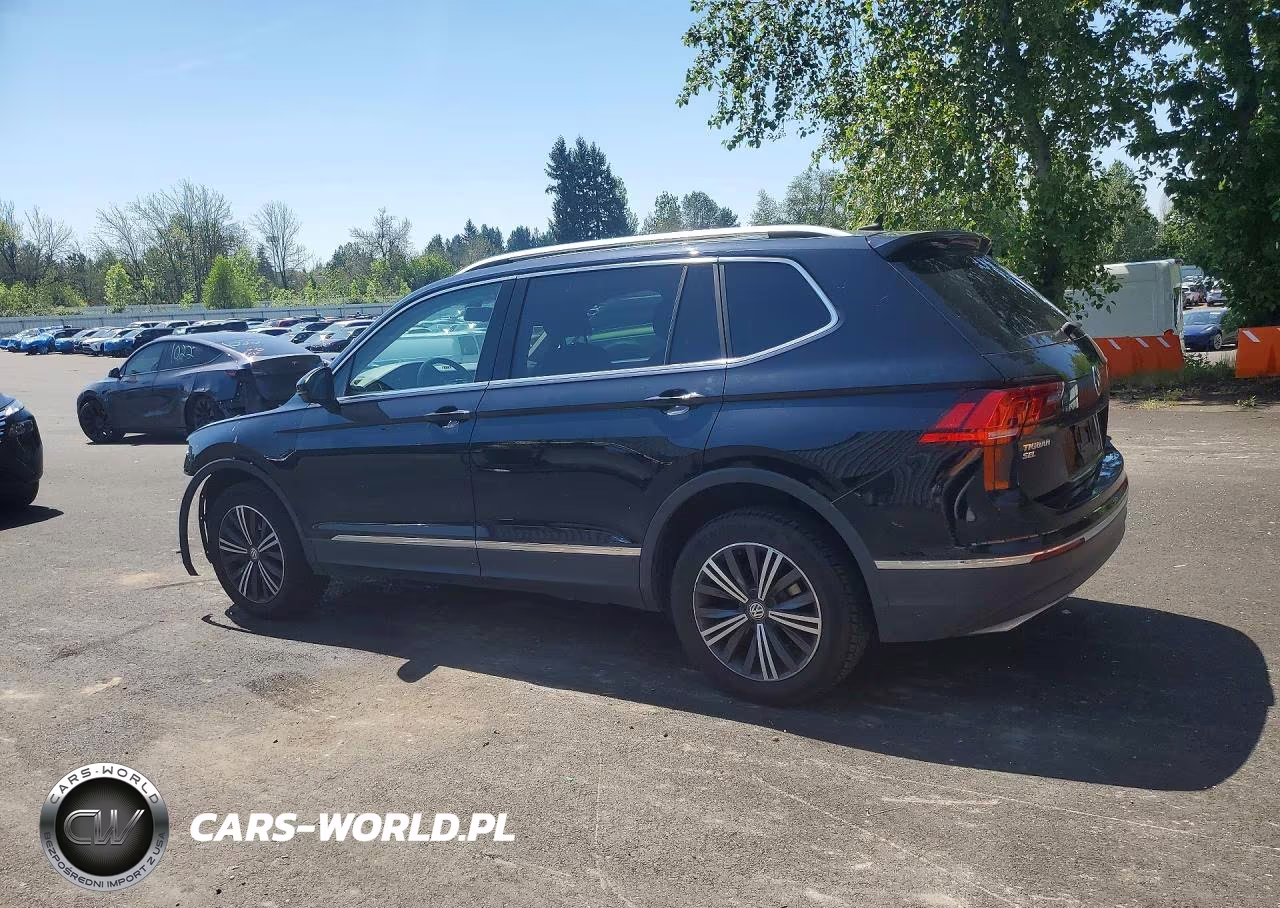 2018 Volkswagen Tiguan Se VIN:3VV2B7AX5JM051940 - 2