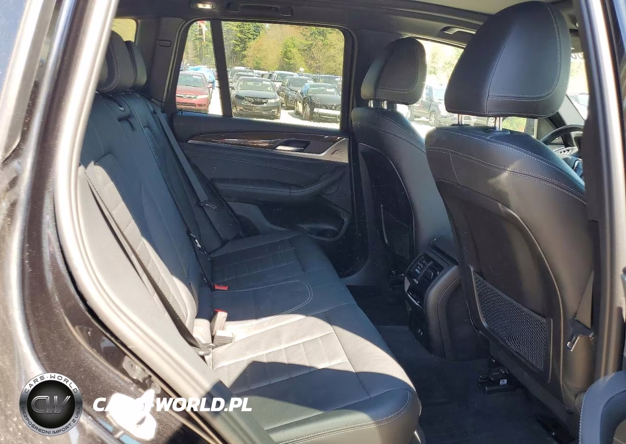 2021 BMW X3 xDrive30E VIN:5UXTS1C06M9D79811 - 11