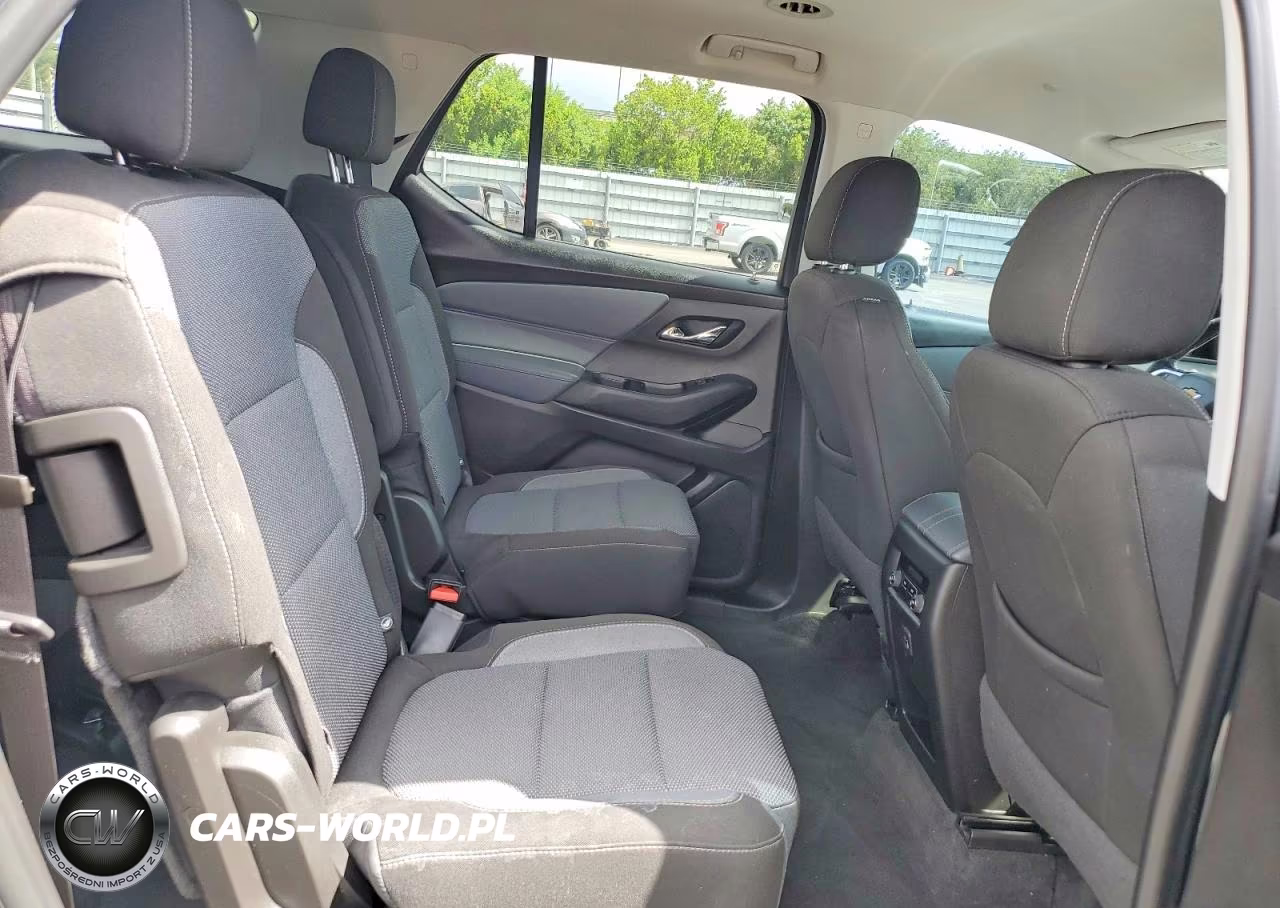 2019 Chevrolet Traverse Lt VIN:1GNERGKW3KJ130235 - 11