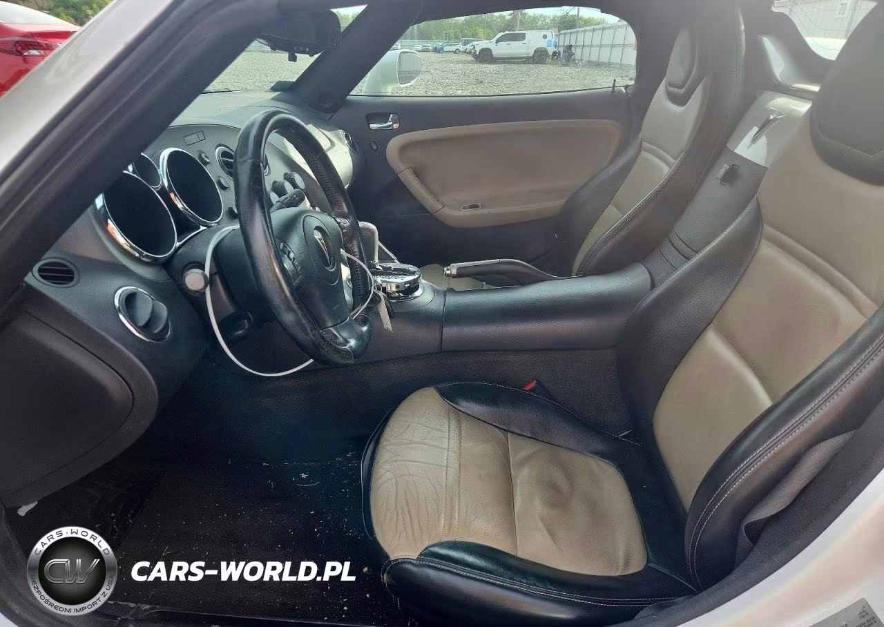 2008 Pontiac Solstice VIN:1G2MC35B08Y123187 - 6