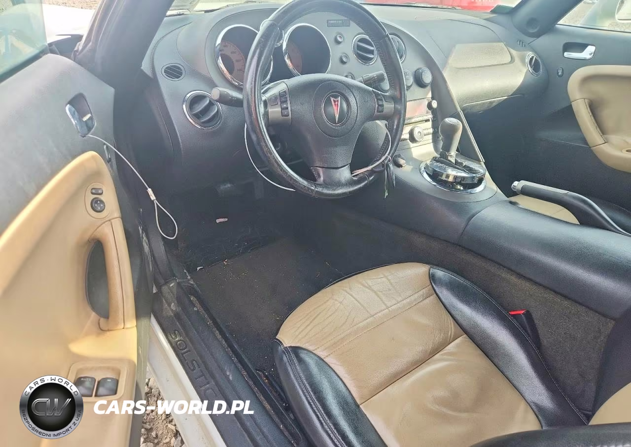 2008 Pontiac Solstice VIN:1G2MC35B08Y123187 - 7