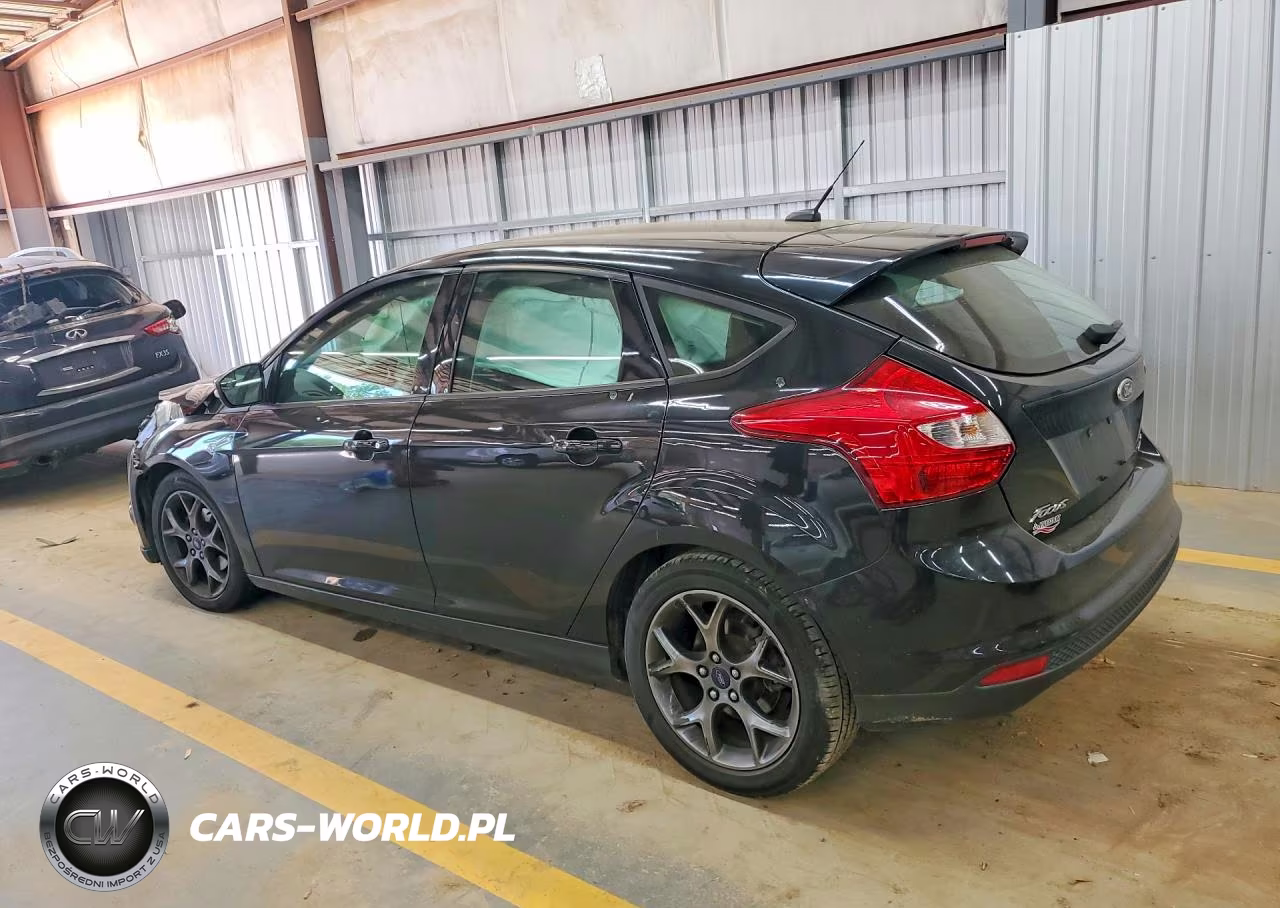 2014 Ford Focus Se VIN:1FADP3K24EL450209 - 2