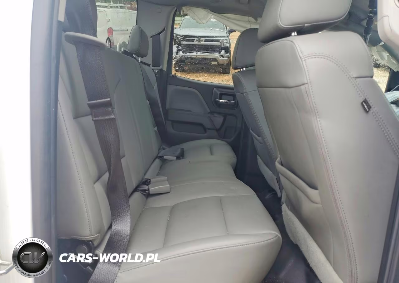 2018 Chevrolet Silverado K1500 VIN:1GCVKNEC2JZ336620 - 10