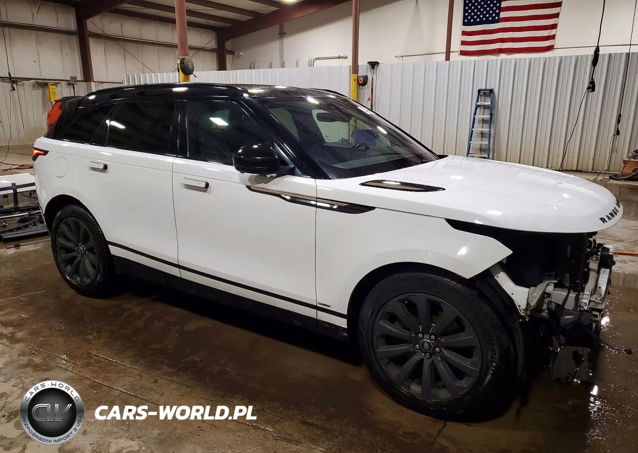 2019 Land Rover Range Rover Velar R-Dynamic Se VIN:SALYL2EV2KA799442 - 4