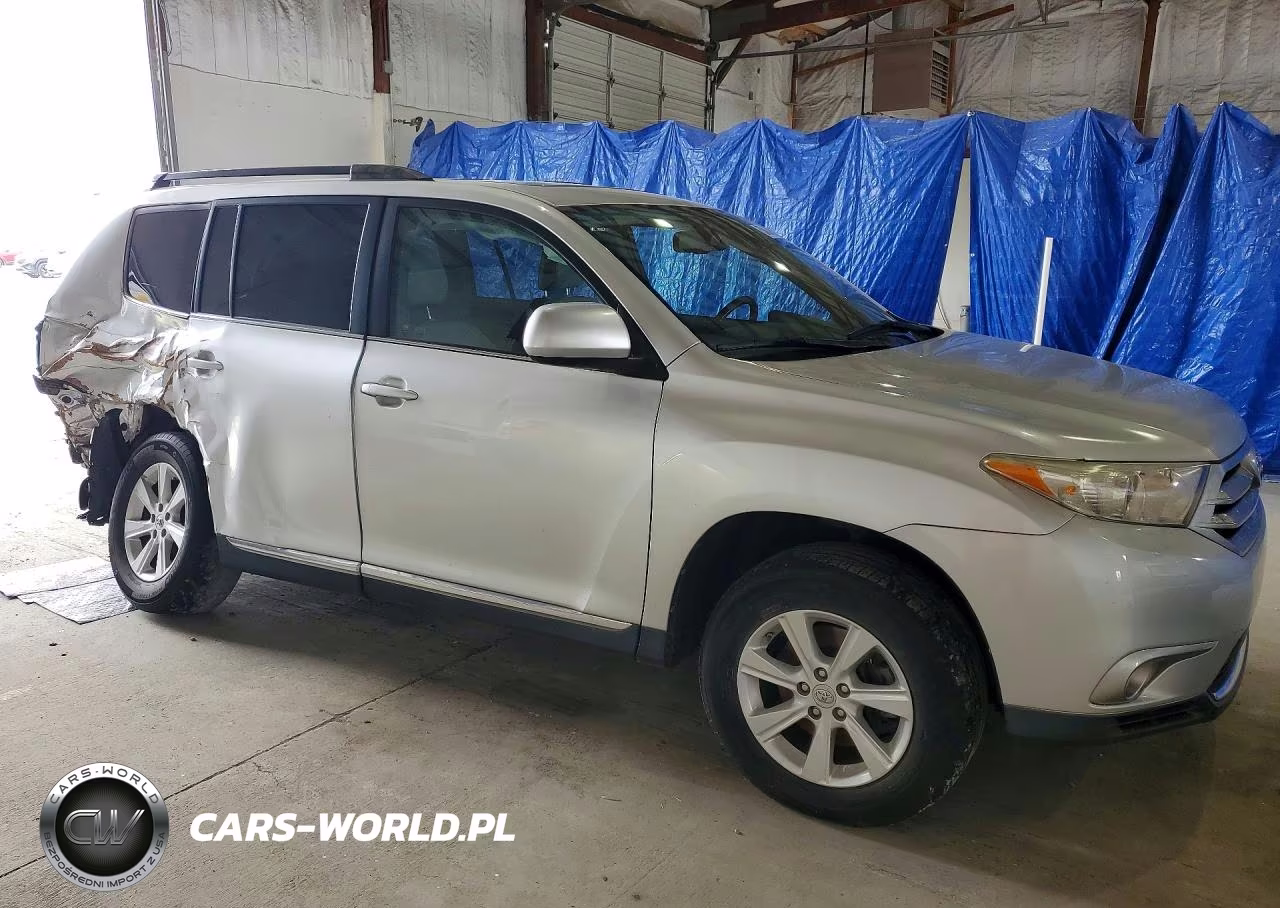 2011 Toyota Highlander Se VIN:5TDZK3EH6BS024322 - 4