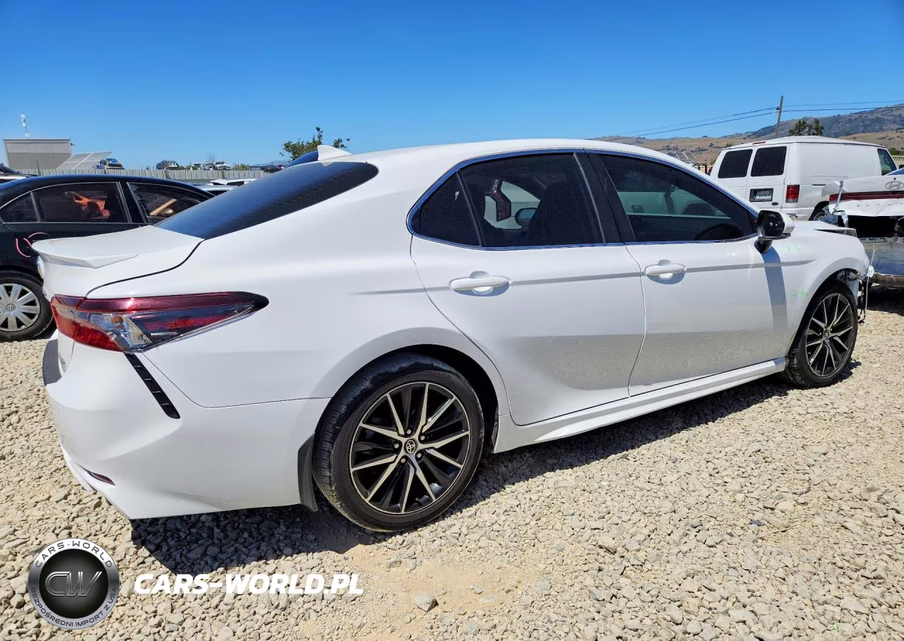 2024 Toyota Camry Se VIN:4T1G11AK3RU848473 - 3
