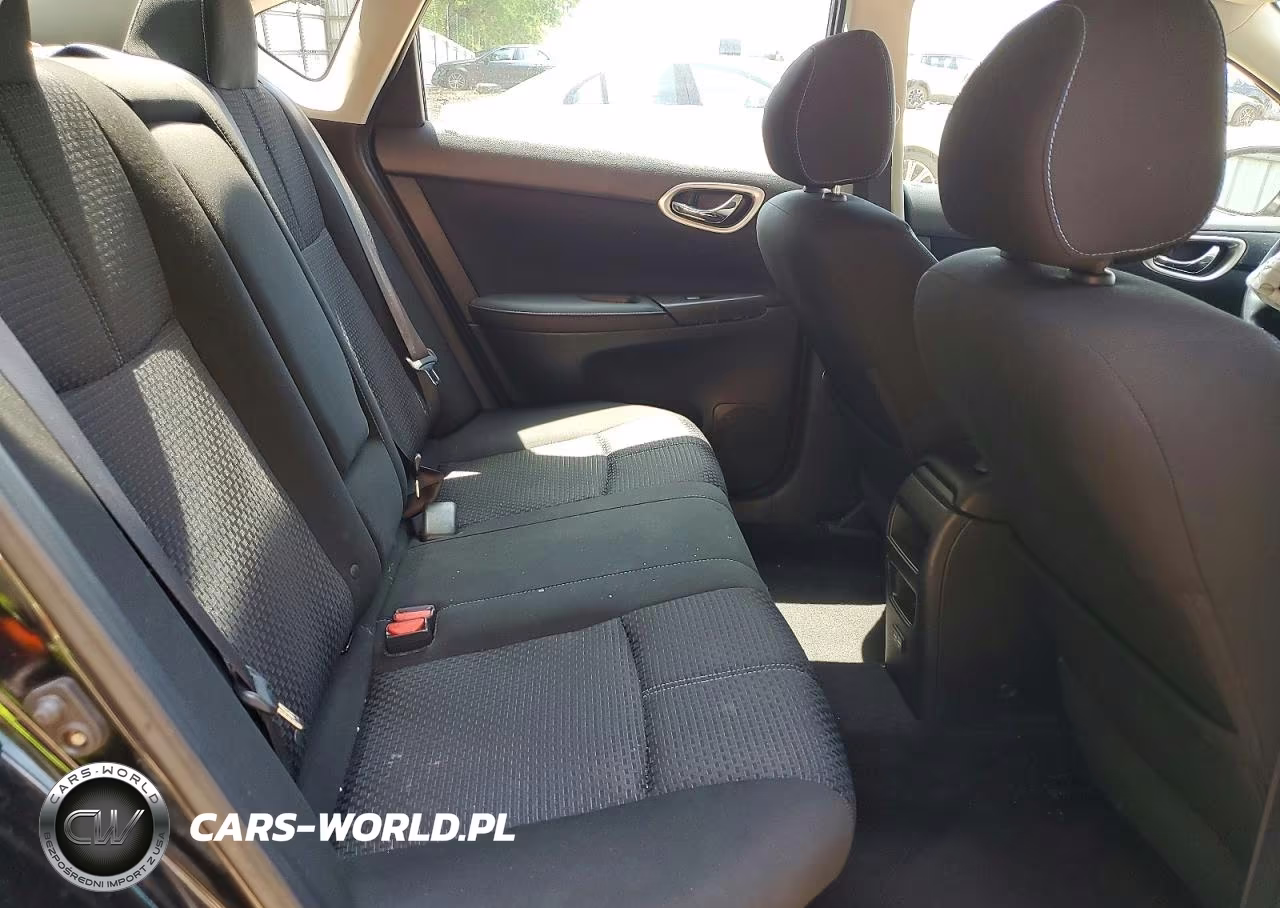 2018 Nissan Sentra S VIN:3N1AB7AP2JY209494 - 10