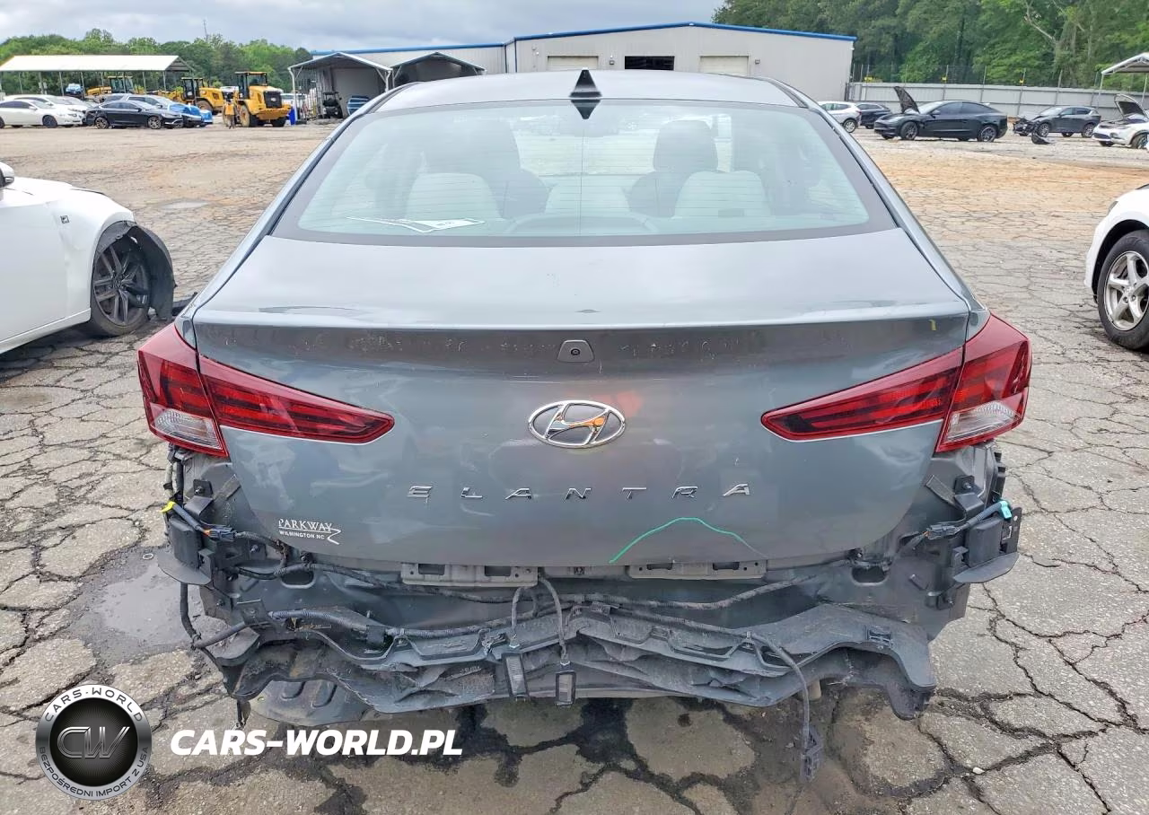 2019 Hyundai Elantra Value Edition VIN:KMHD84LFXKU812270 - 6