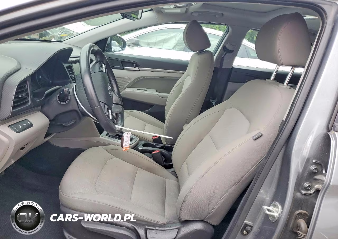 2019 Hyundai Elantra Value Edition VIN:KMHD84LFXKU812270 - 7