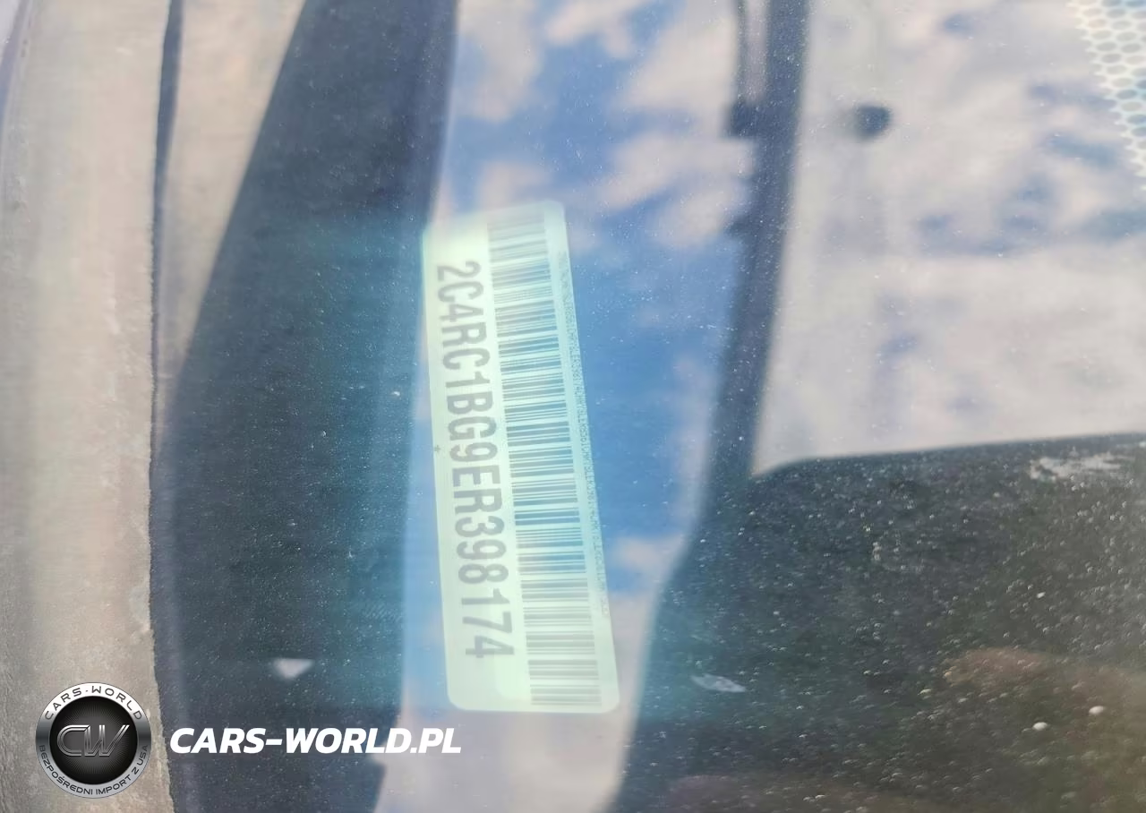 2015 Chrysler Town And Country Lx VIN:2C4RC1BG9ER398174 - 13