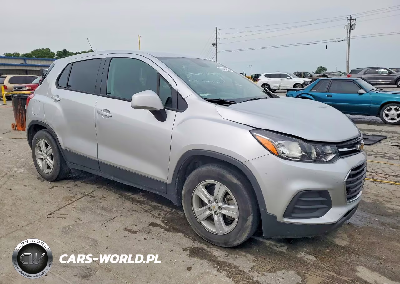 2020 Chevrolet Trax Ls VIN:KL7CJKSBXLB031184 - 4