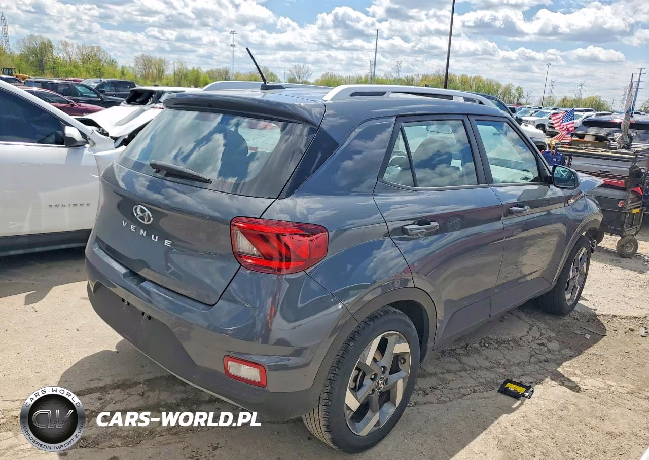 2024 Hyundai Venue Sel VIN:KMHRC8A37RU309357 - 3