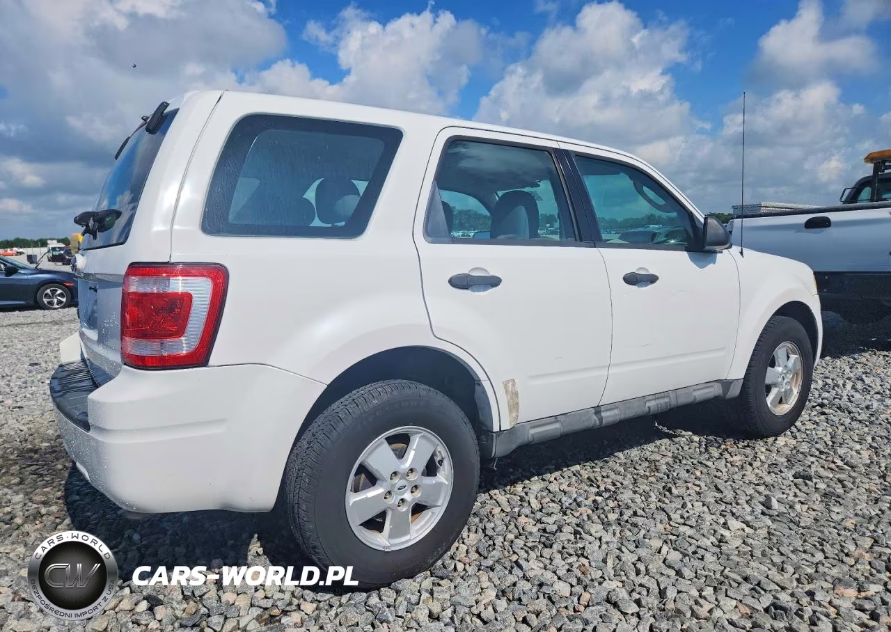 2009 Ford Escape Xls VIN:1FMCU02799KC84754 - 3