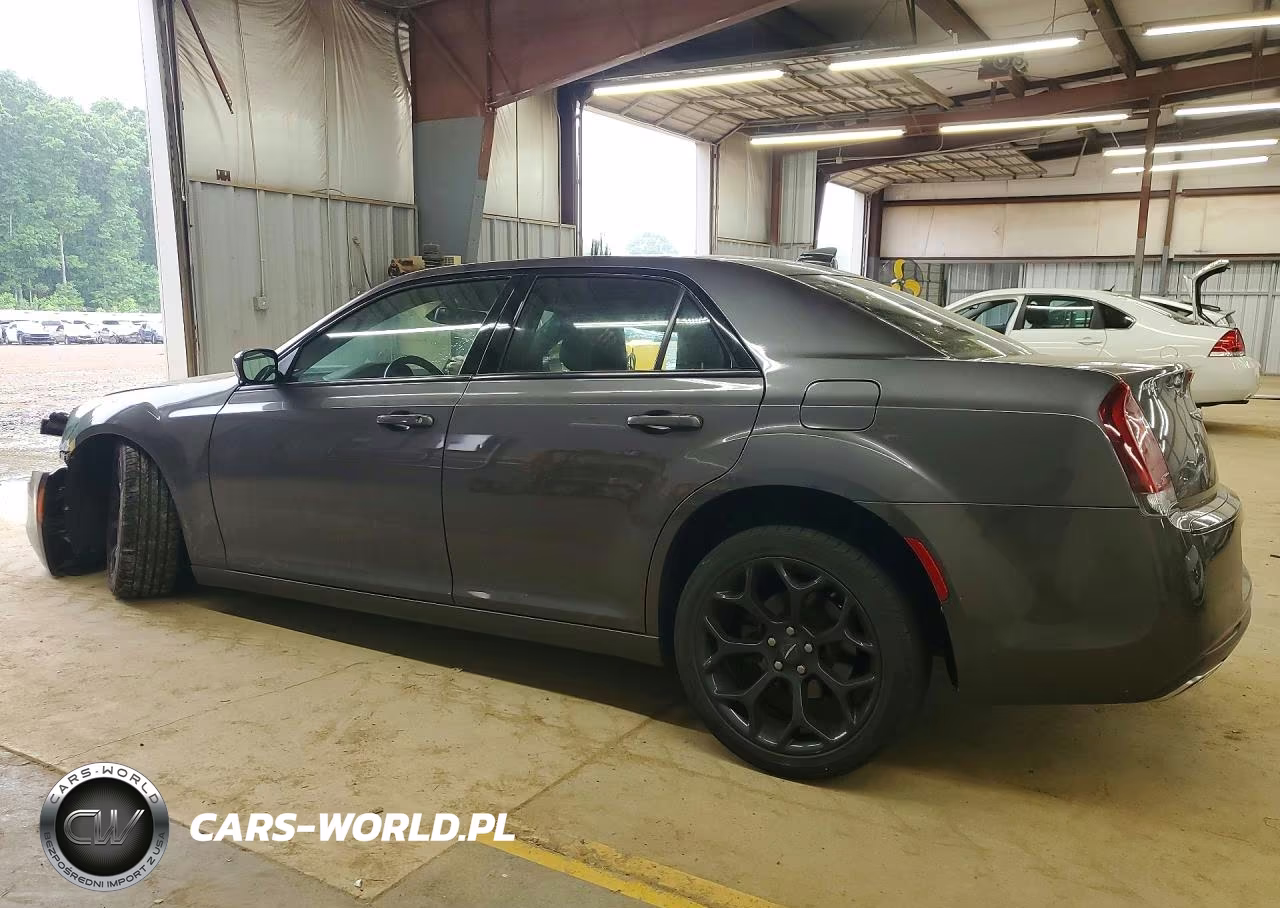 2019 Chrysler 300 S VIN:2C3CCABG8KH682794 - 2