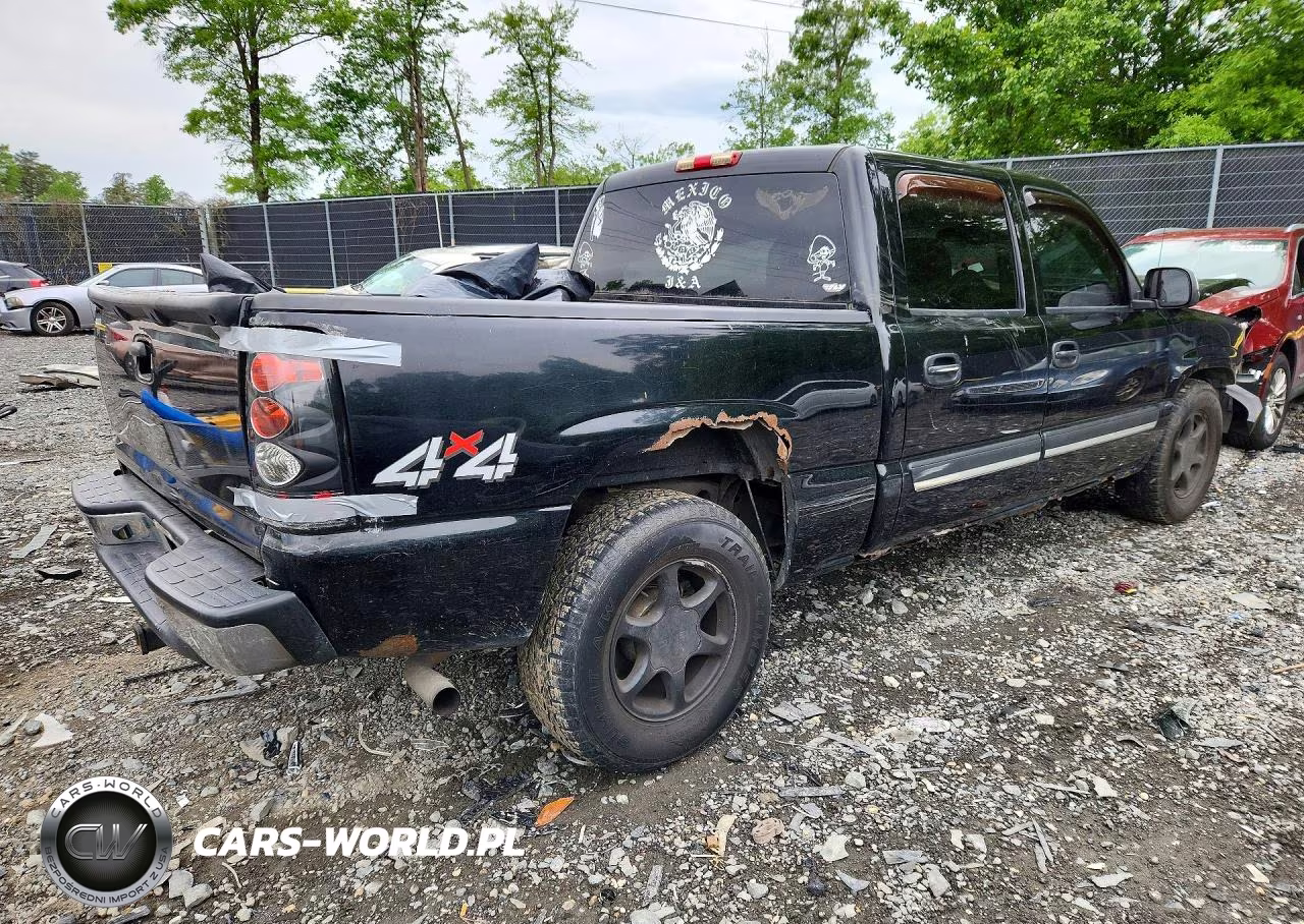 2004 Chevrolet Silverado K1500 VIN:2GCEK13T341349918 - 3