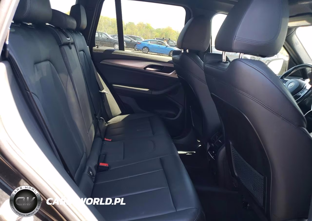 2018 BMW X3 xDrivem40I VIN:5UXTS3C58J0Y97486 - 10