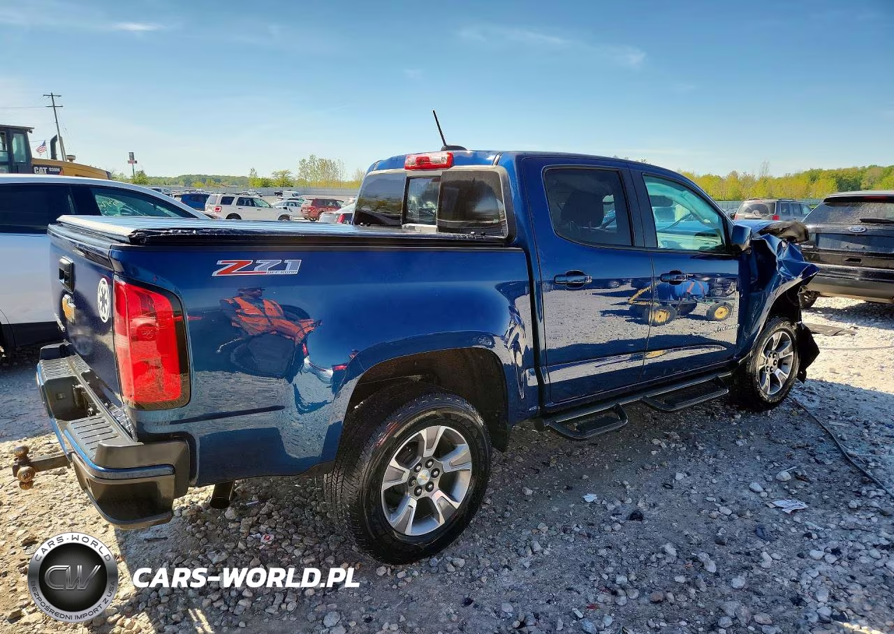 2019 Chevrolet Colorado Z71 VIN:1GCGTDENXK1112948 - 3