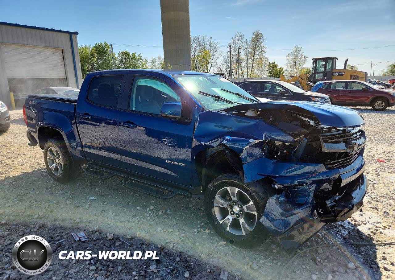 2019 Chevrolet Colorado Z71 VIN:1GCGTDENXK1112948 - 4