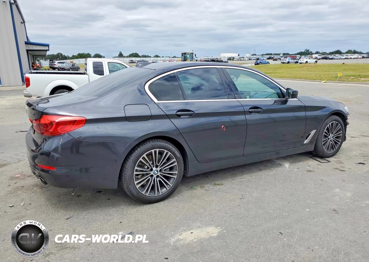 2019 BMW 530 I VIN:WBAJA5C58KBX46819 - 3