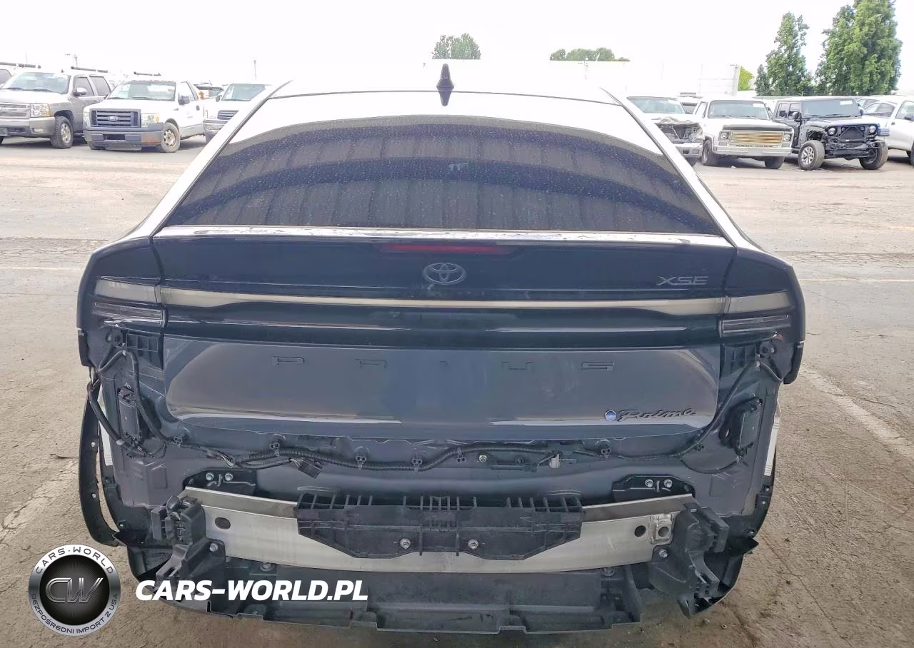 2023 Toyota Prius Prime Xse VIN:JTDACACU4P3000365 - 6
