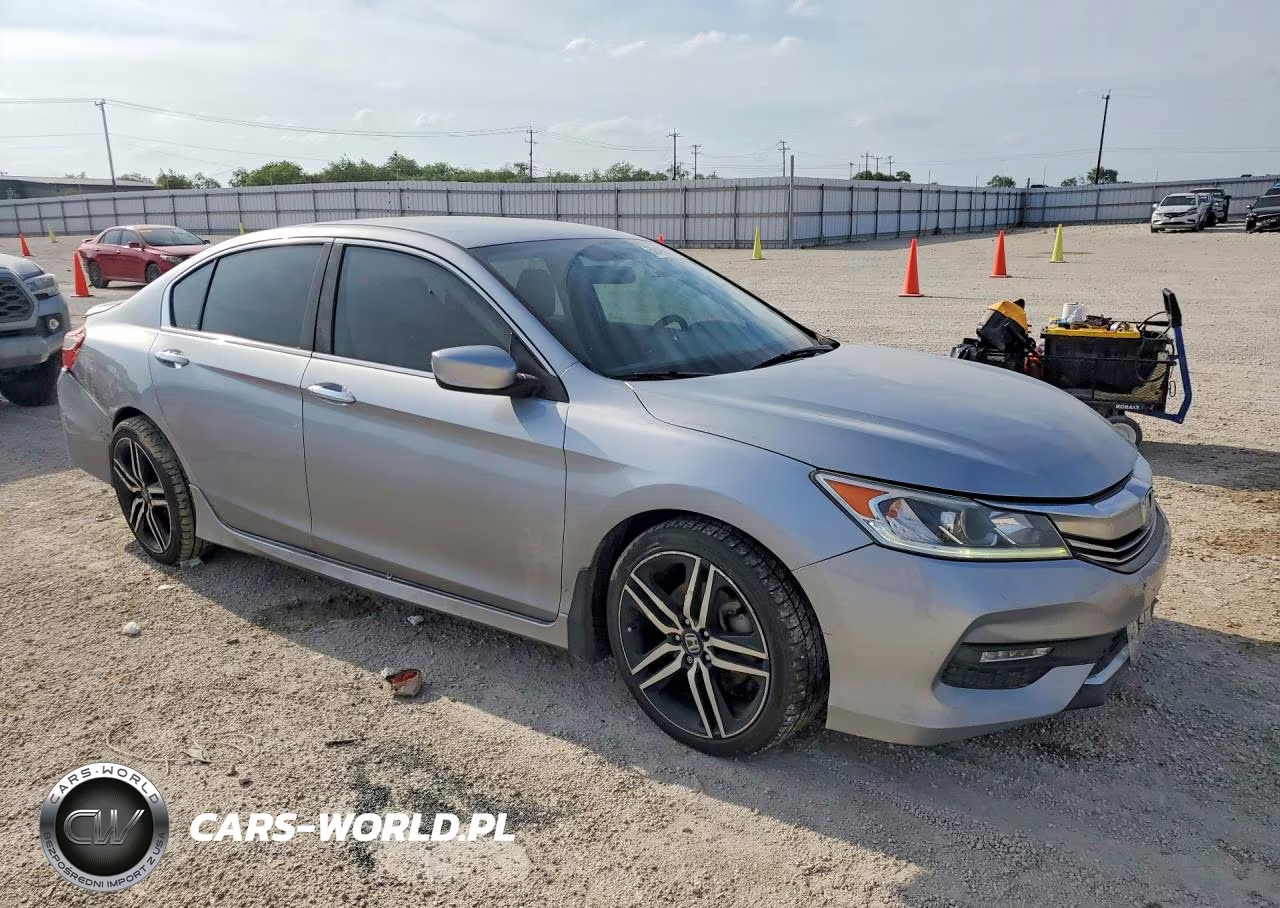 2017 Honda Accord Sport Special Edition VIN:1HGCR2F10HA134304 - 4