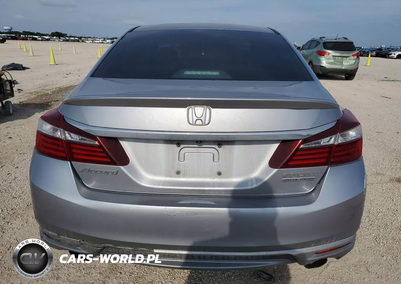 2017 Honda Accord Sport Special Edition VIN:1HGCR2F10HA134304 - 6