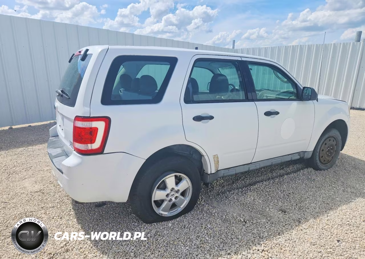 2009 Ford Escape Xls VIN:1FMCU02789KC84759 - 3